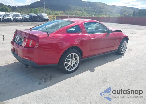 2010 Ford Mustang Gt/Gt Premium z USA, uszkodzony, nr VIN 1ZVBP8CH3A5117058